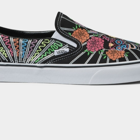 VANS Dia De Muertos Classic Slip-On Shoes Women brand  new - Picture 10 of 11